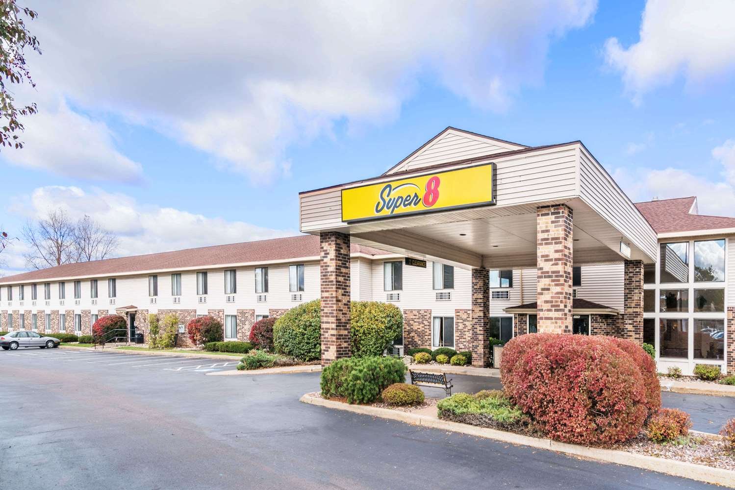 Super 8 by Wyndham Wausau-官方