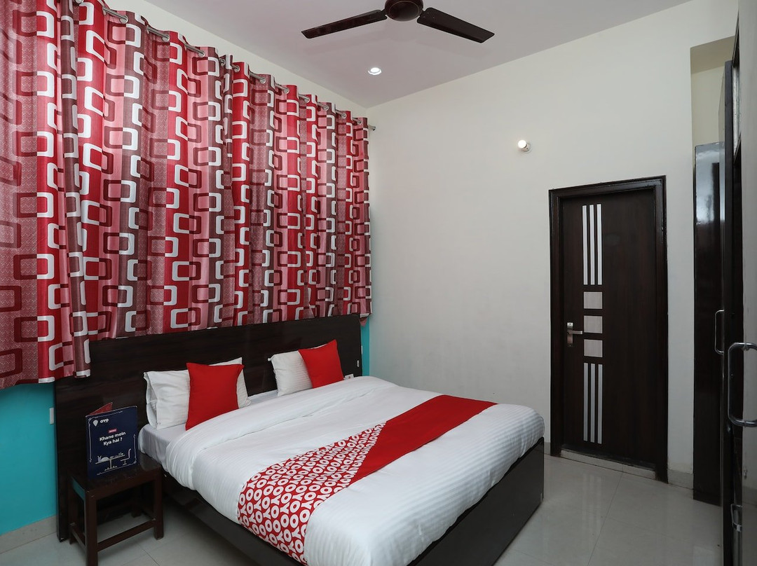 OYO 14634 Star Guest House