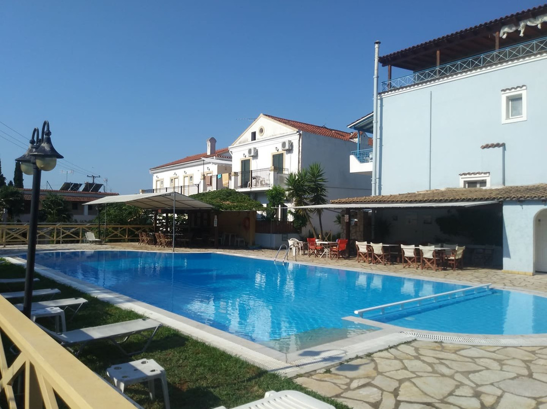 Konstantinos Apartments Hotel