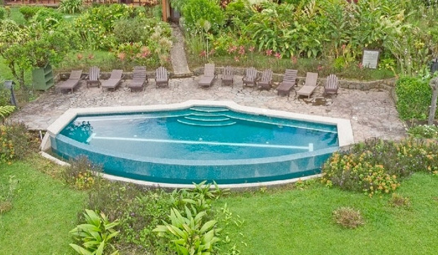 阿雷纳尔旅舍酒店