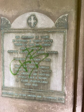 Cimitero abbandonato di Darola景点图片