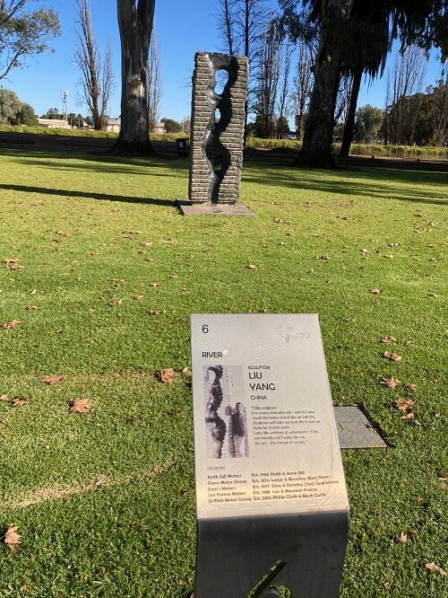 Centenary Sculptures at IOOF Park景点图片