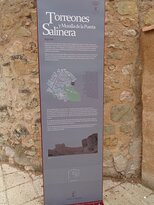 Torreones de la puerta Salinera景点图片
