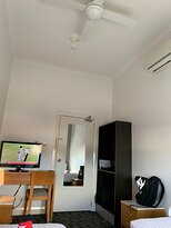 恩光酒馆酒店主图