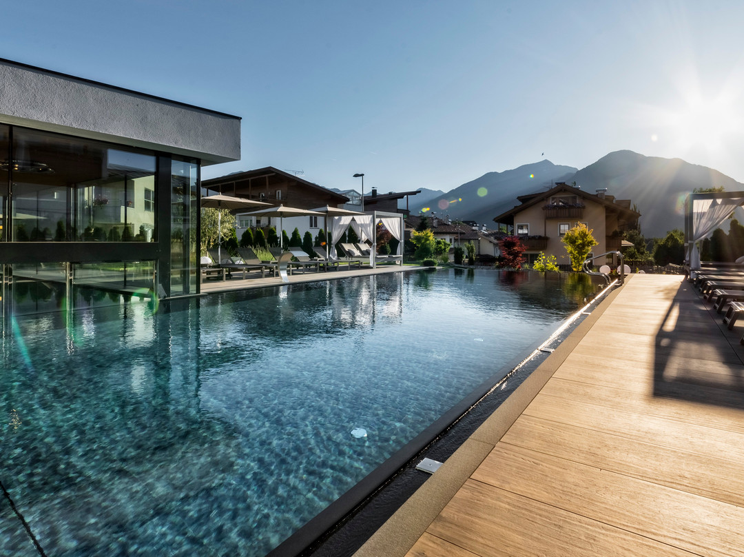 Naz-Sciaves酒店住宿-Hotel Sun