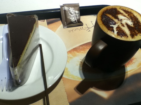 麦当劳(上海城店)主图