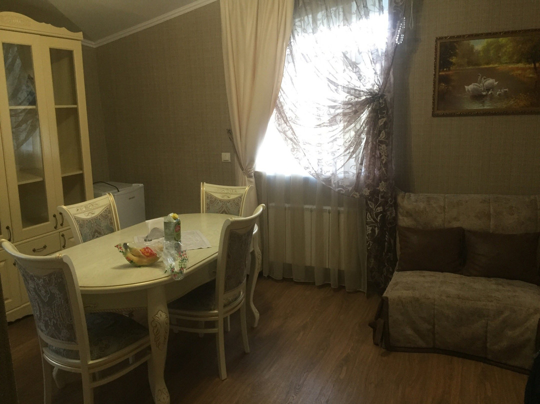 Boutique hotel Tri Bogatyrya主图