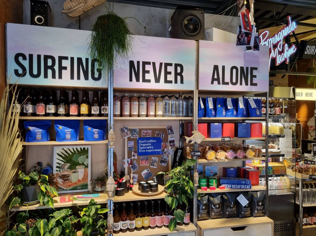 Surf Coffee × Lovely