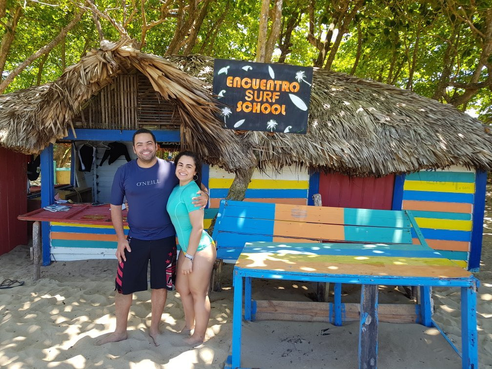 Encuentro Surf School-喀巴里特必去景点