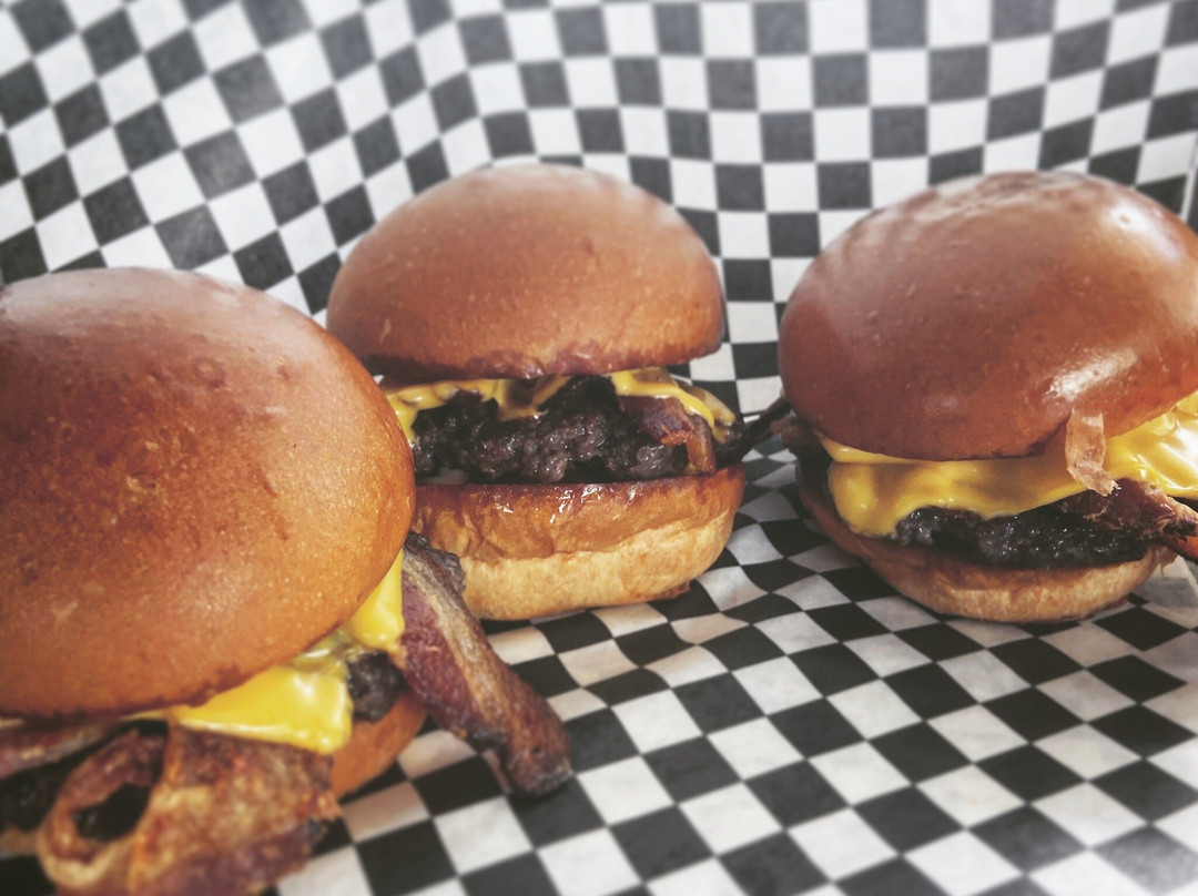 1318 Sandwiches and Burgers