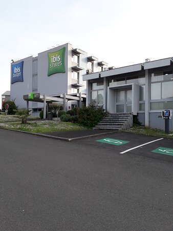 Ibis Styles Angoulême Nord-浴室