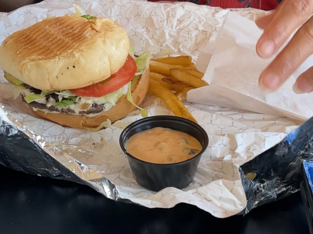 Bolt Burgers And Shakes