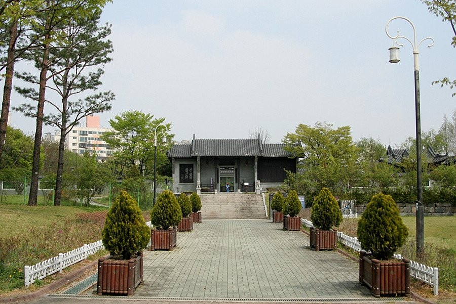 Hyowon Park-水原市必去景点