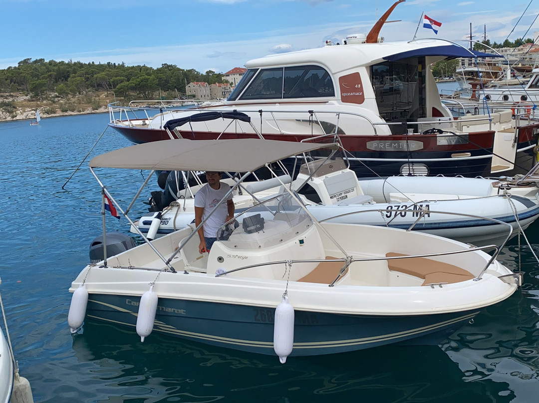 Rent A Boat Makarska-玛卡沙必去景点