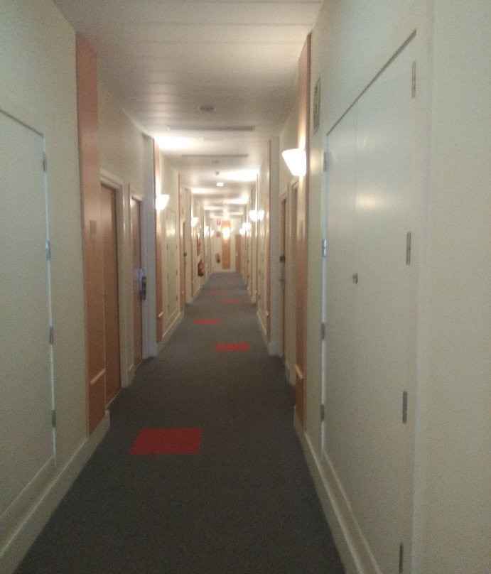 巴塞罗那马塔罗宜必思酒店主图