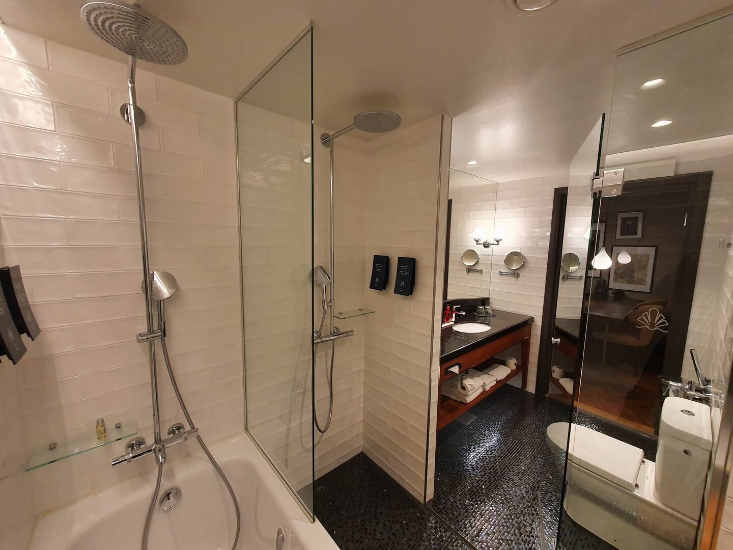 Solo Sokos Hotel Turun Seurahuone-浴室