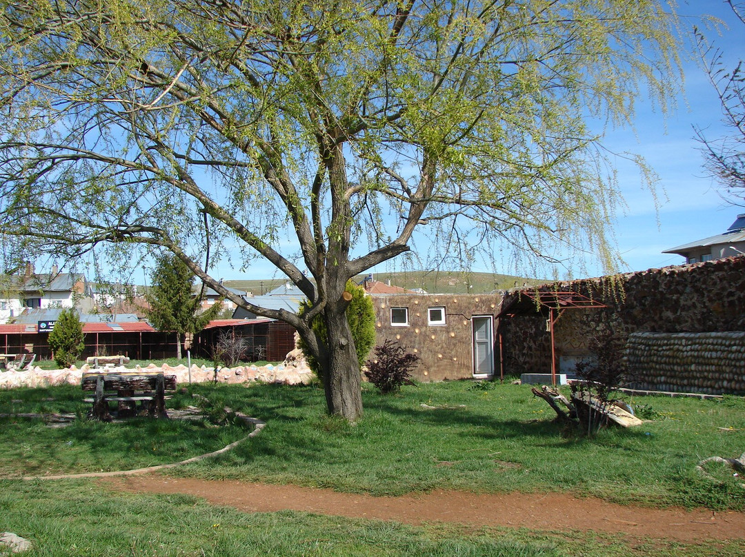 Alacahan Kervansaray Parkı-Kangal必去景点