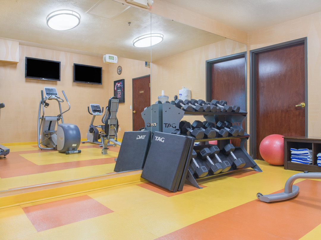 Holiday Inn Express 文纳奇by IHG主图
