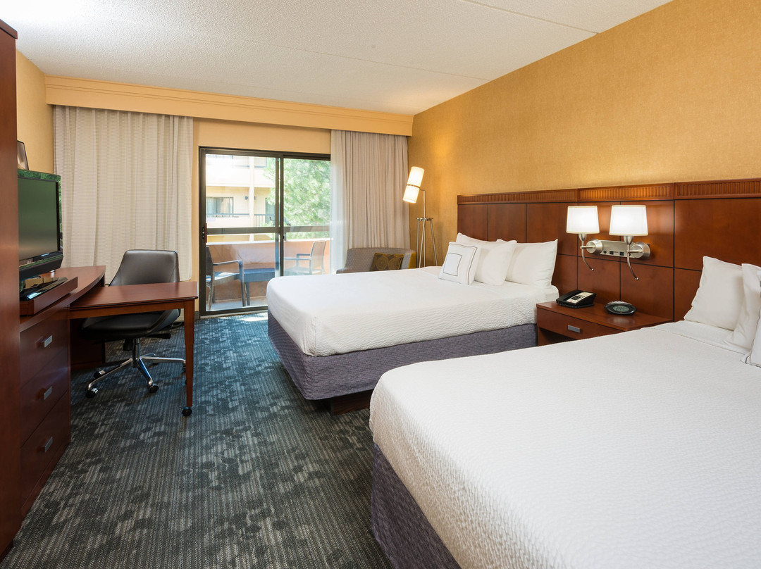 Courtyard by Marriott Chicago Wood Dale/Itasca主图