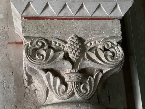 Eglise Et Prieuré De Saint Gaultier-Saint-Gaultier必去景点