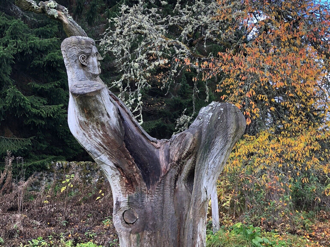Frank Bruce Sculpture Trail-Feshiebridge必去景点