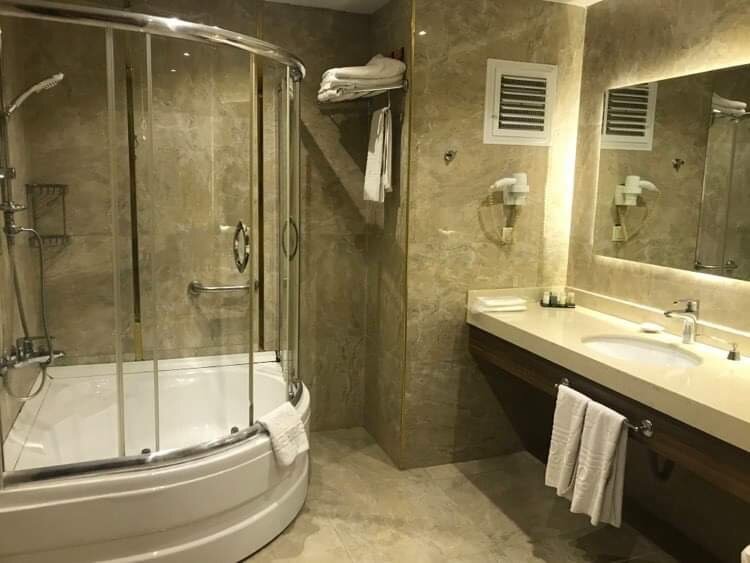 Royal Hotel Inegol-浴室