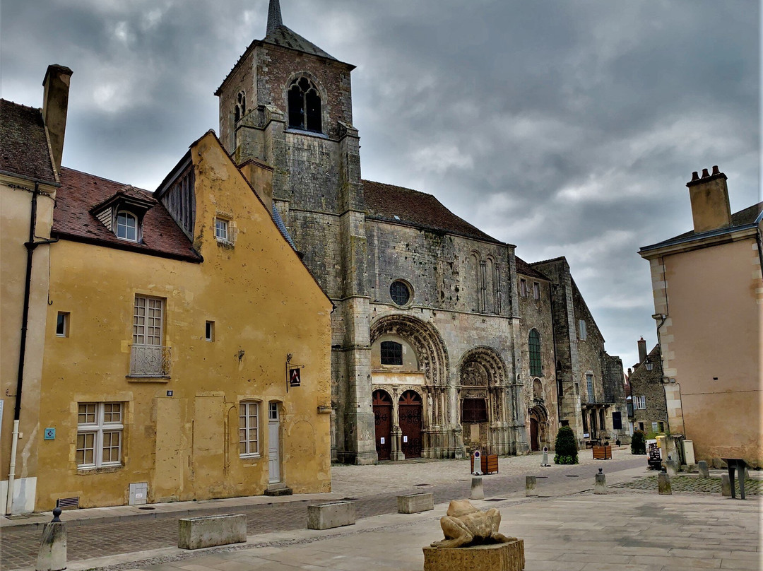 Eglise Saint Lazare景点图片
