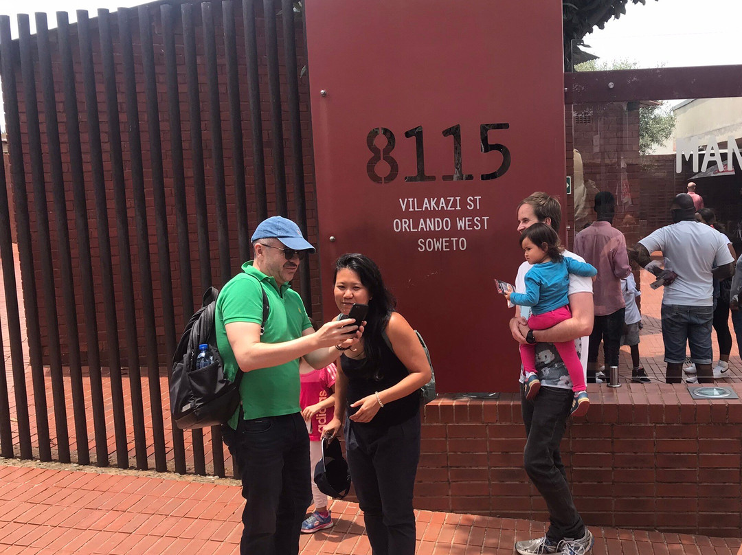 索韦托酒店在自由广场主图