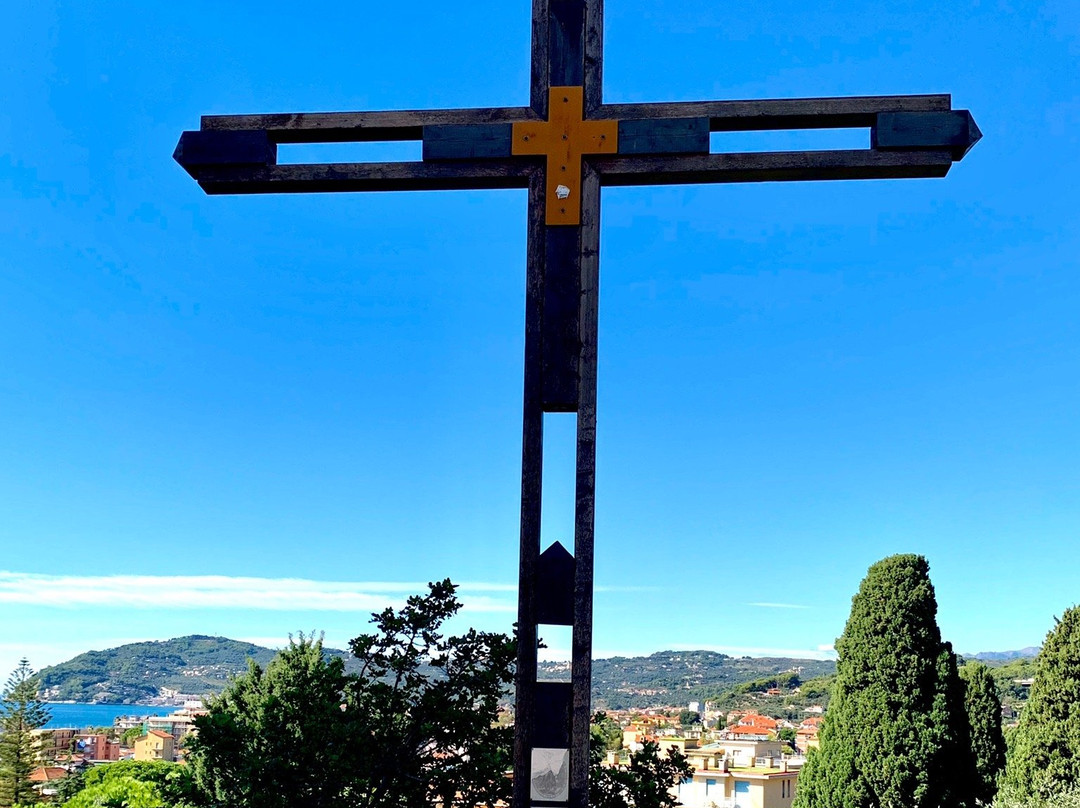 Chiesa di San Nicola da Tolentino-Cervo必去景点