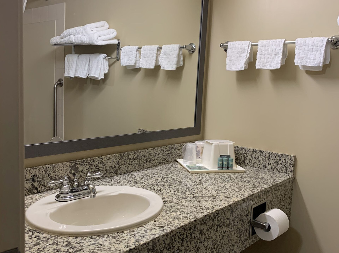 Best Western Strathmore Inn主图