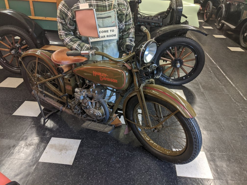 Kancamagus Collectables-Woodstock必去景点