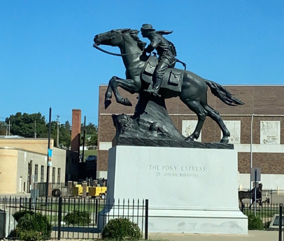 Pony Express Monument景点图片