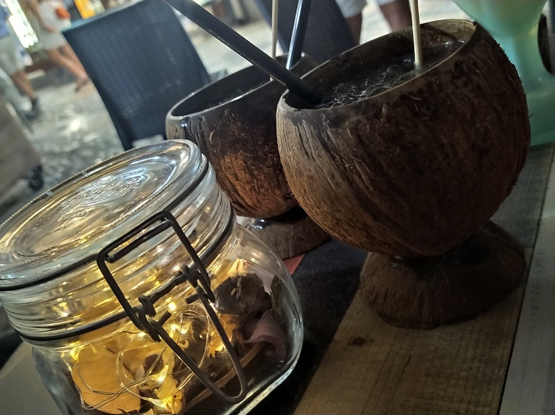 Cocktails Bar La Piazzetta-佩斯基奇必去景点