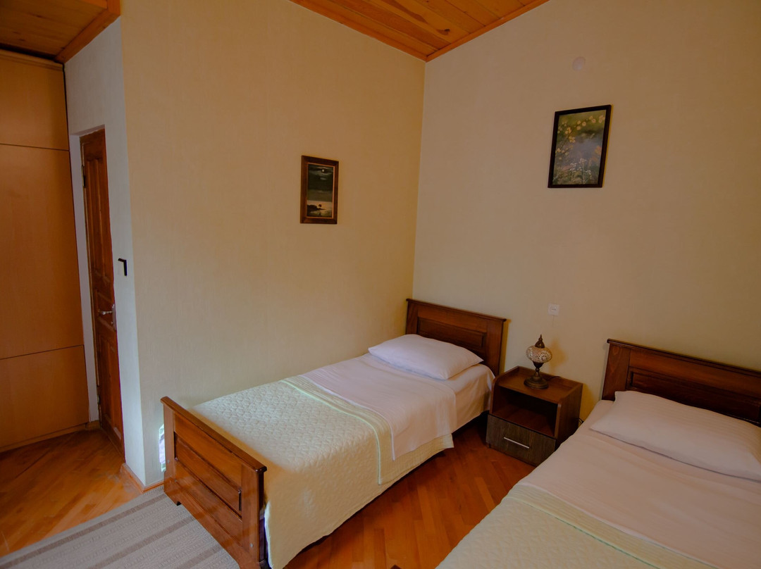 Milorava's Guest House & Wine Cellar主图