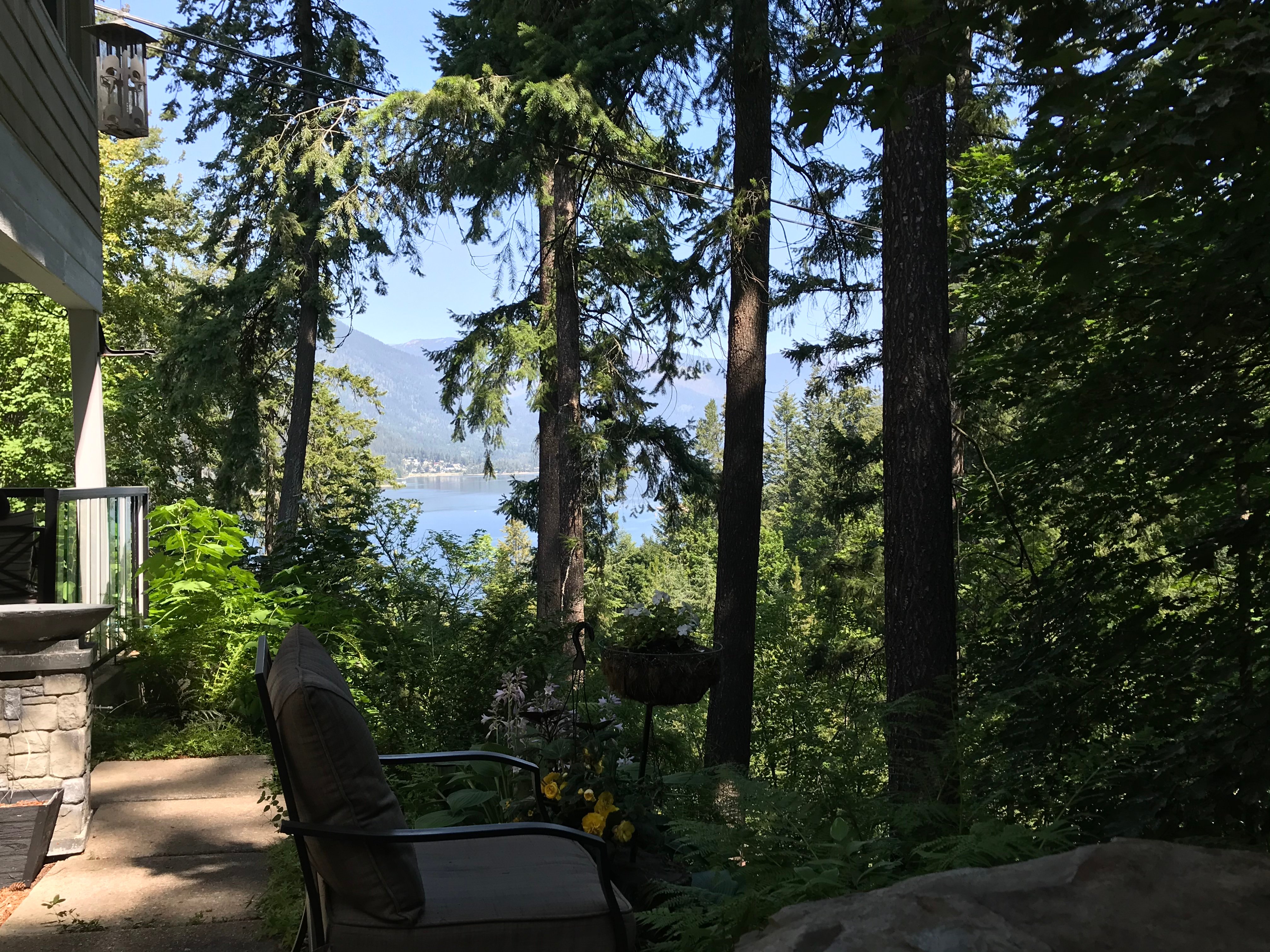 In the Selkirk Mountains B&B-浴室