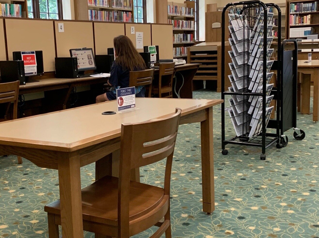 Commack Public Library-Commack必去景点