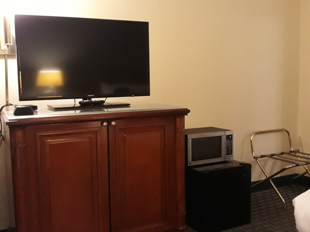 Days Inn By Wyndham Hannibal主图