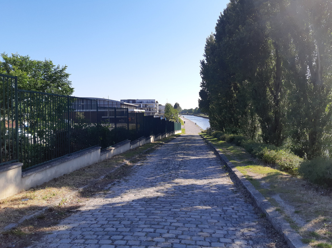 Pont de l'Europe-丛林阁必去景点