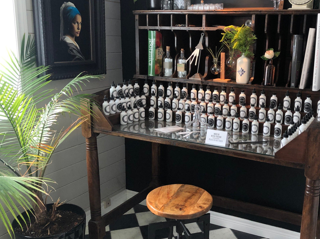 La Grange du Parfumeur景点图片