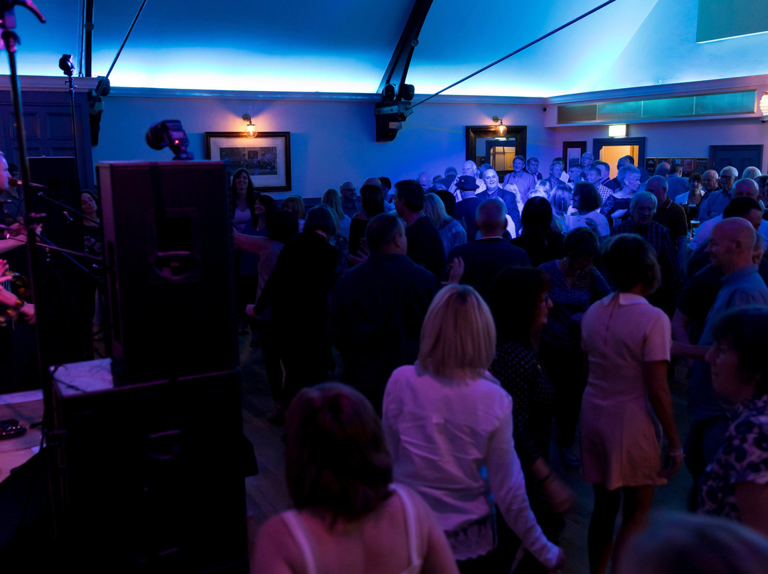 Crystal Ballroom Glossop-Glossop必去景点