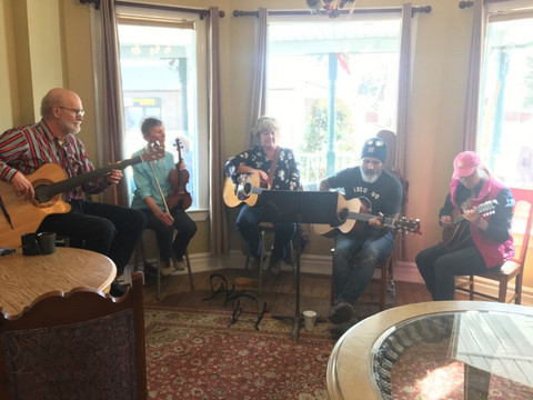 Art and Soul Gallery-High River必去景点