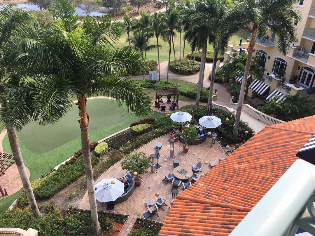 那不勒斯丽思卡尔顿高尔夫度假酒店主图