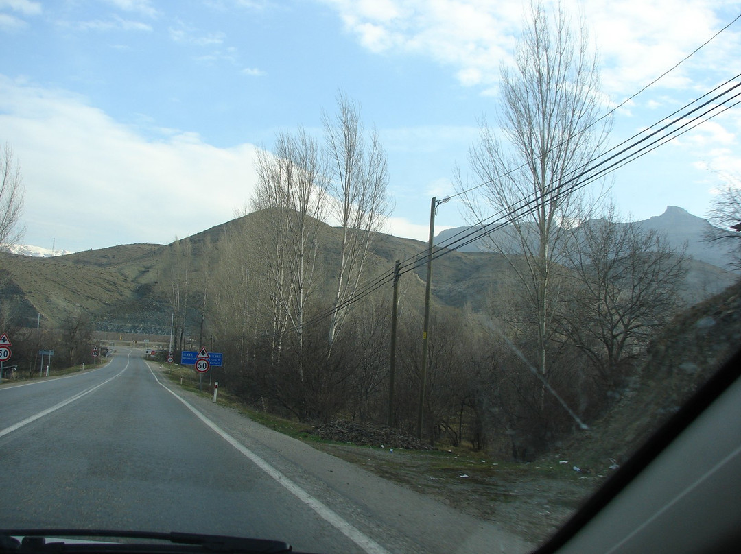 Pir Ahmed Turbesi景点图片