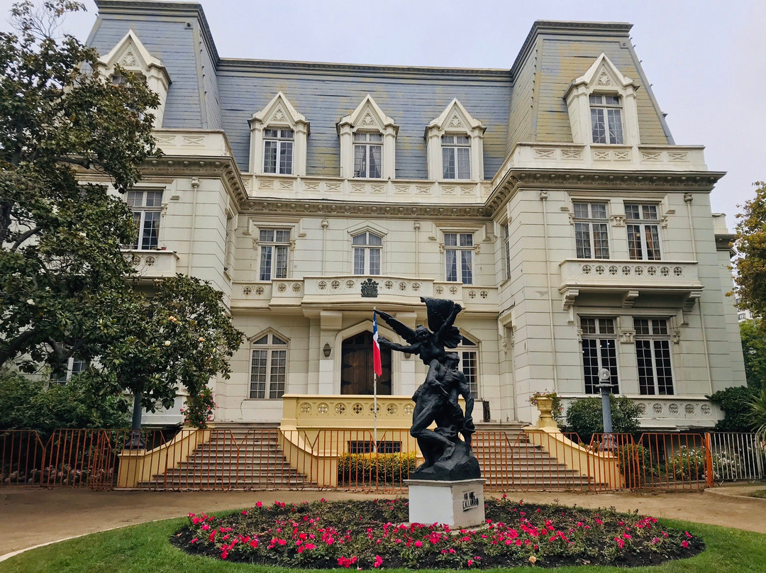 Palacio Carrasco-比尼亚德尔马必去景点