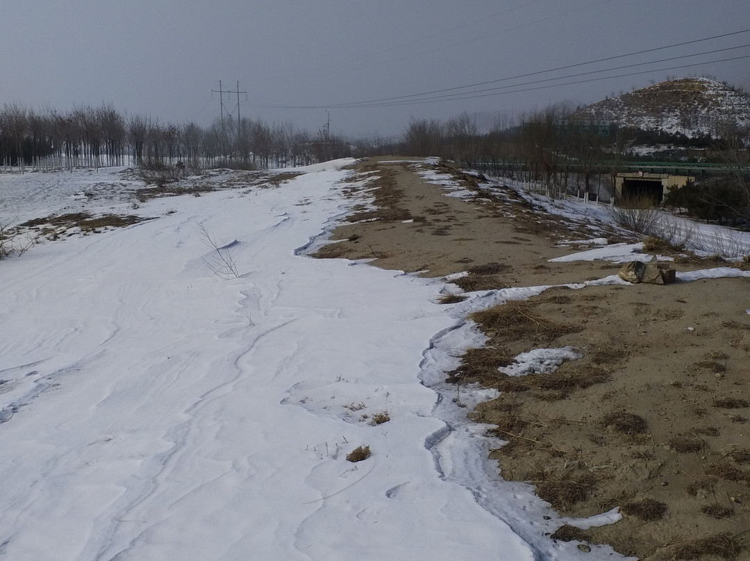 赵长城遗址-包头市必去景点