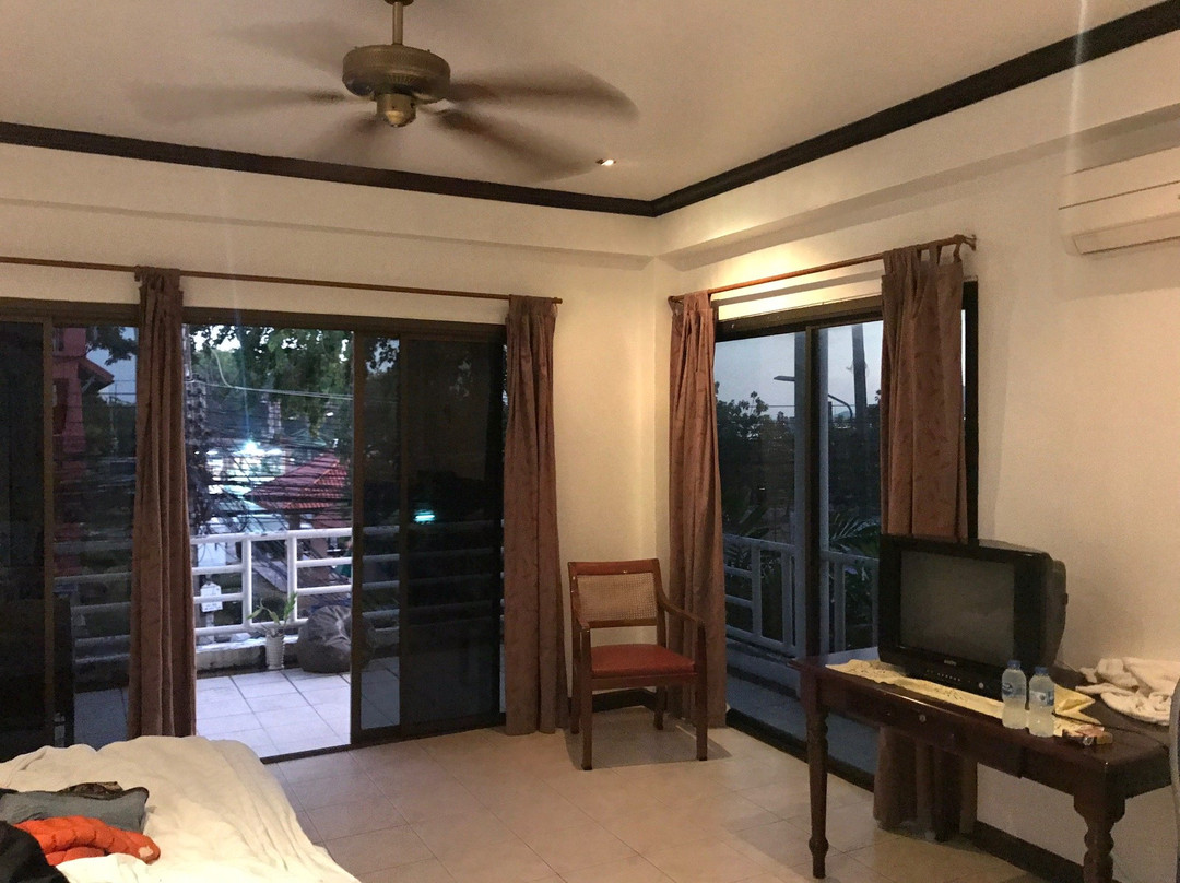 Supergreen Hotel主图