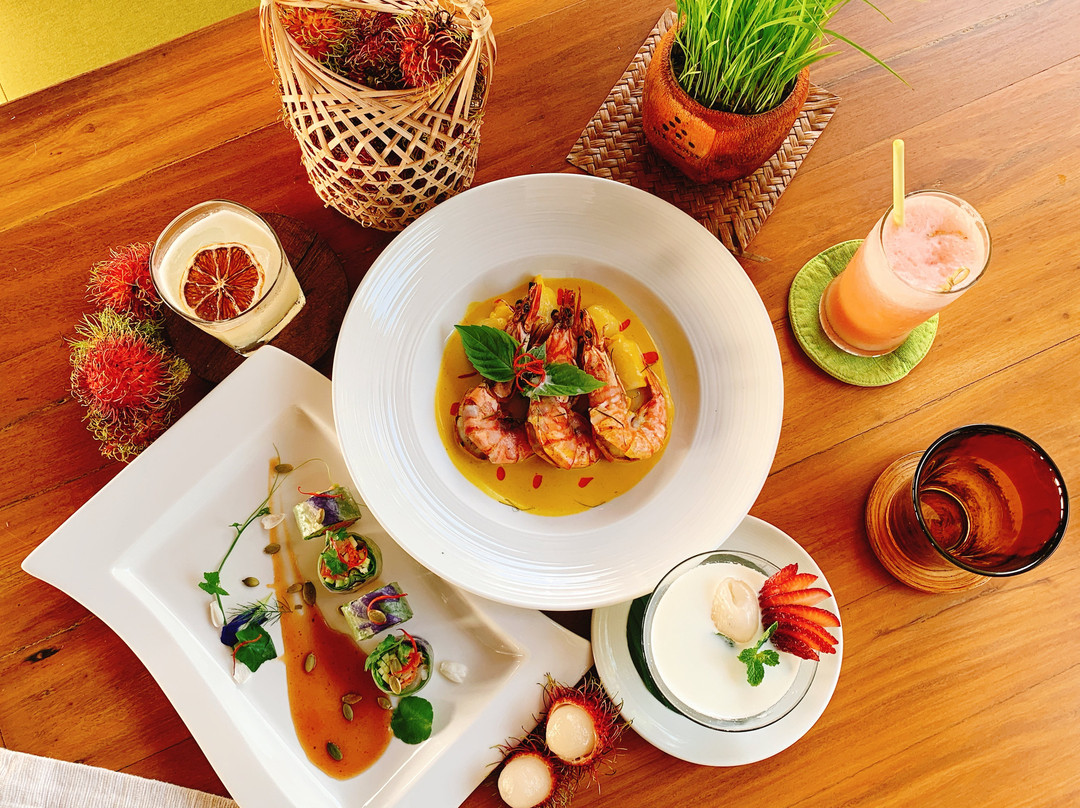 千手观音庙餐馆和美食-Dining on the hill