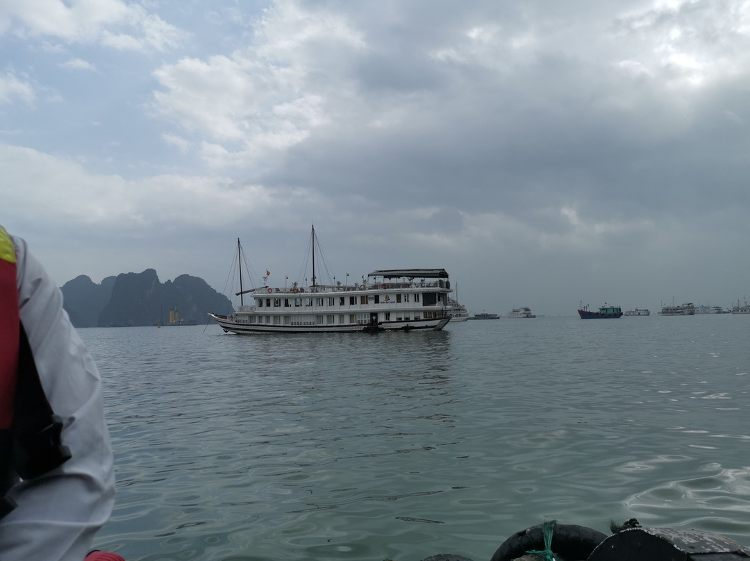 Halong Bay Tours-河内必去景点