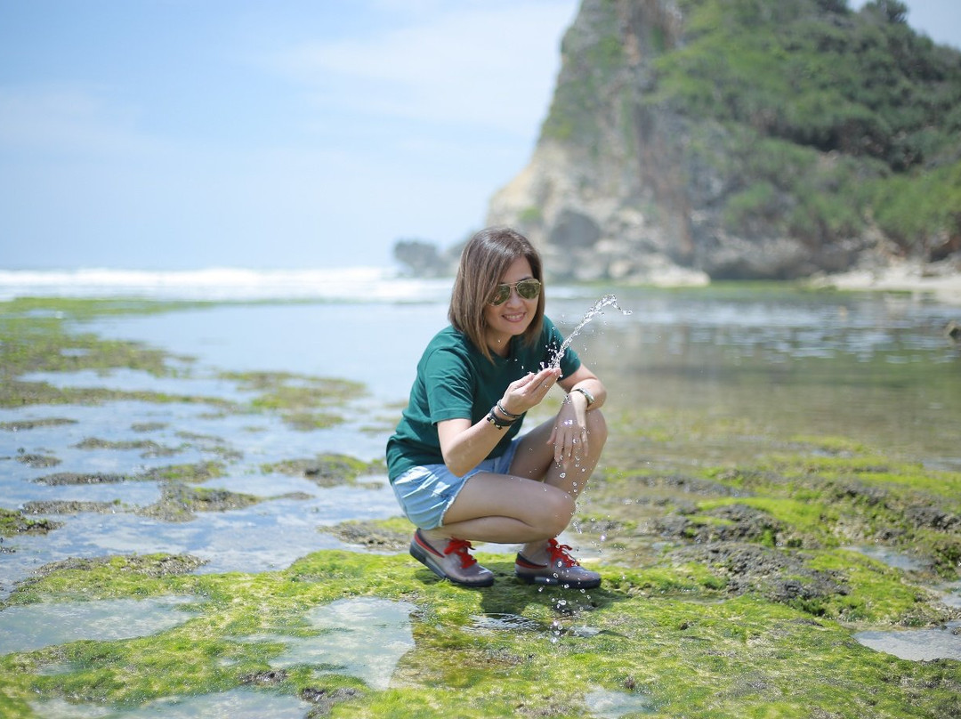 Nguyahan Beach景点图片