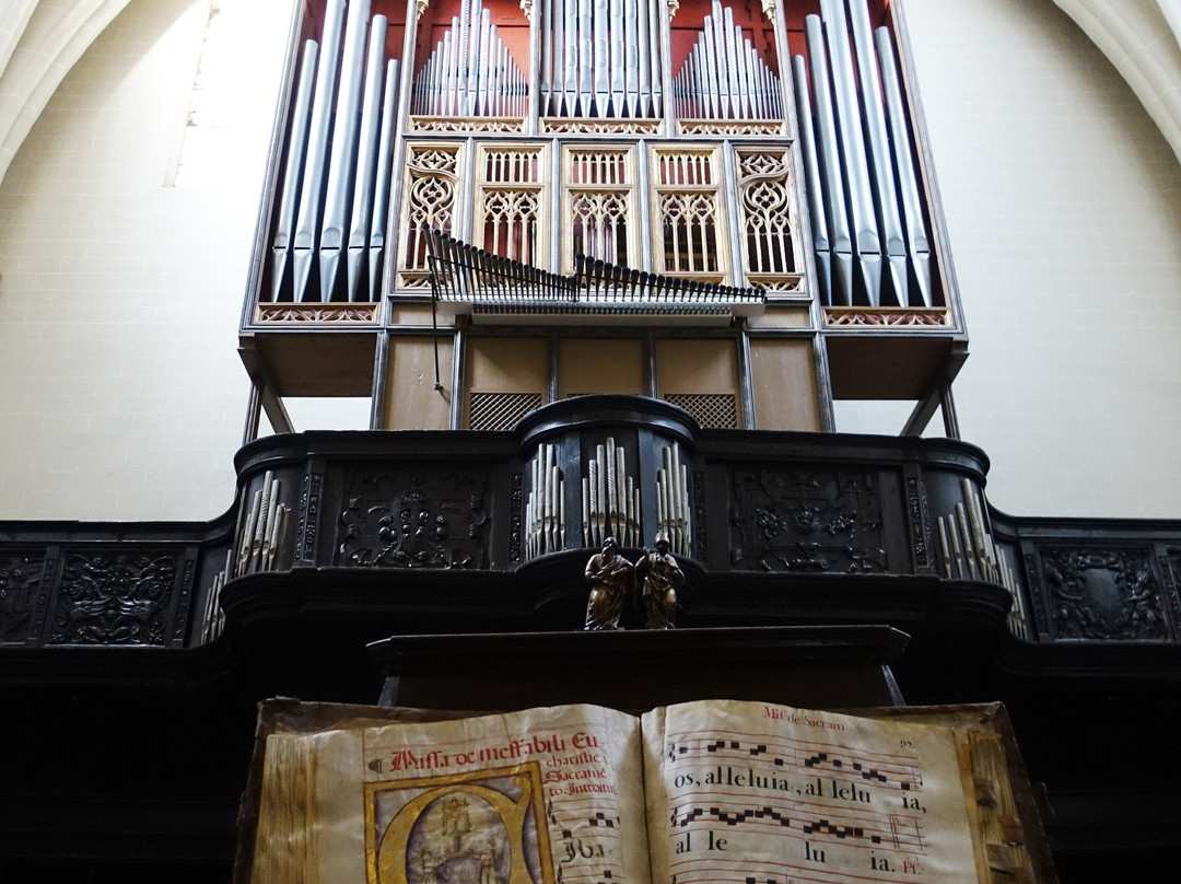 Iglesia Parroquial de San Pablo Apóstol-萨拉戈萨省必去景点
